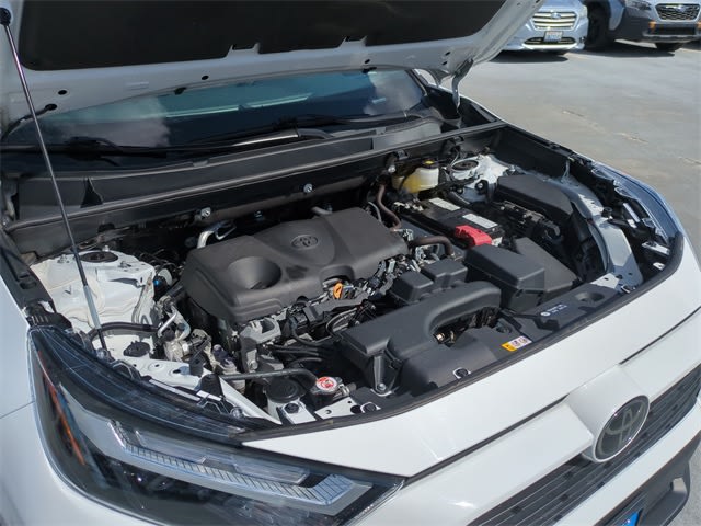 2024 Toyota RAV4 XLE 9