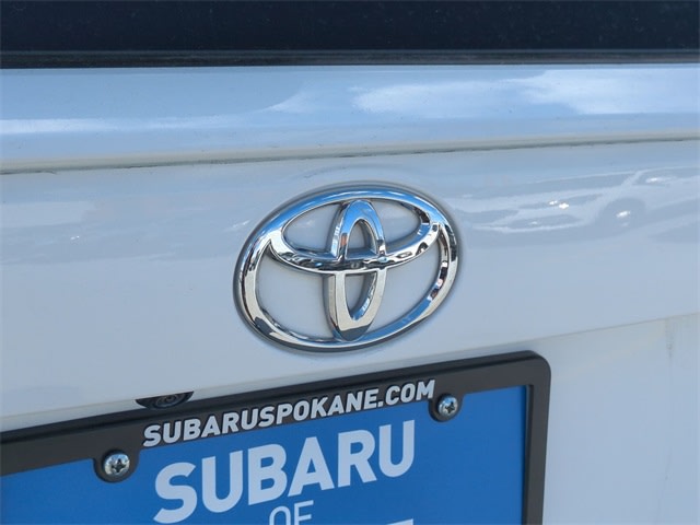 2024 Toyota RAV4 XLE 7