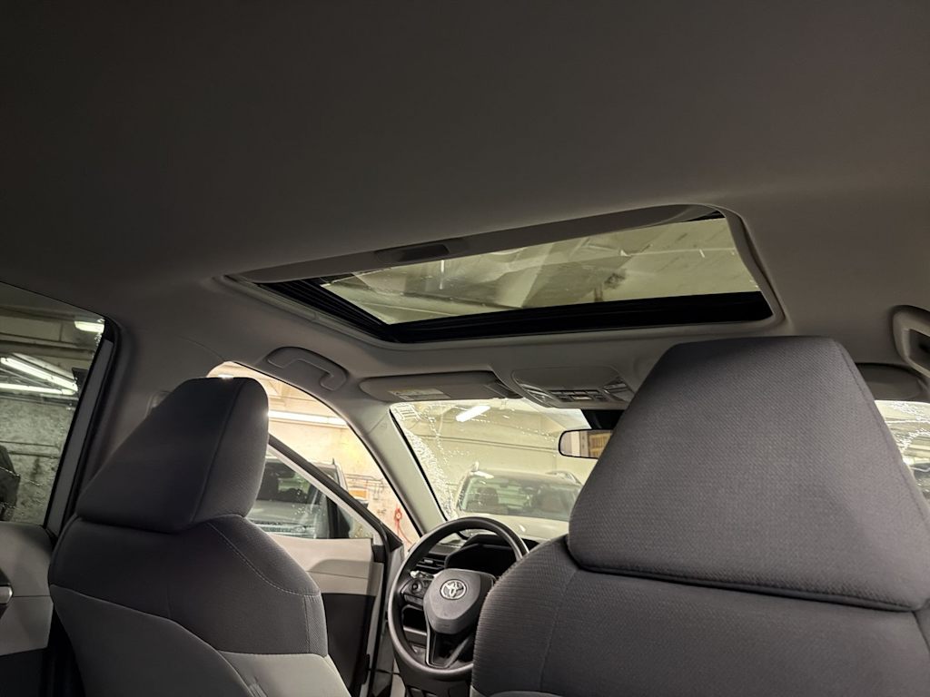 Thumbnail: 2019 Toyota RAV4 - 27
