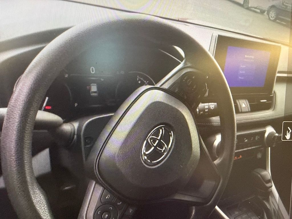 Thumbnail: 2025 Toyota RAV4 - 5