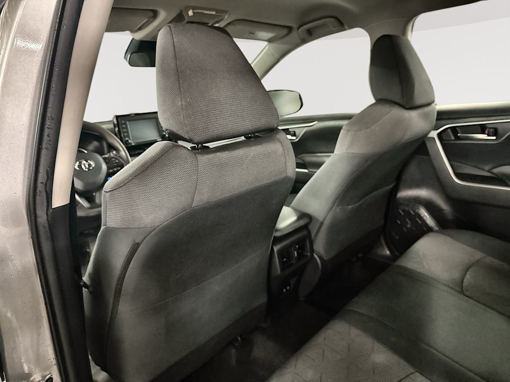 Thumbnail: 2021 Toyota RAV4 - 13