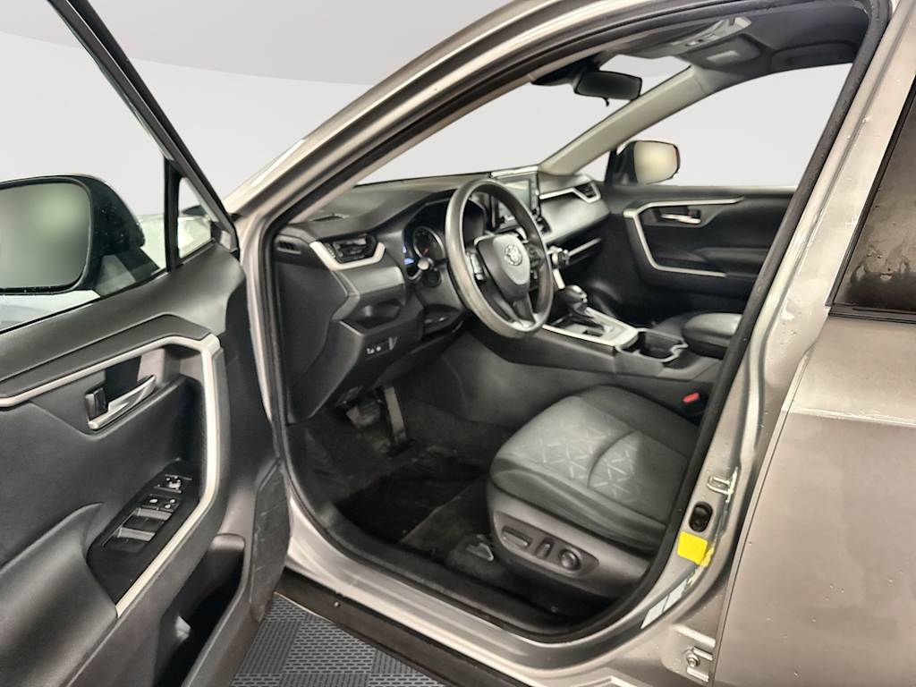 Thumbnail: 2021 Toyota RAV4 - 24