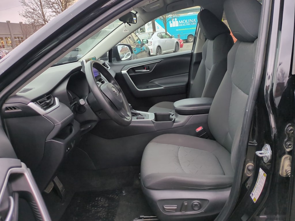 Thumbnail: 2024 Toyota RAV4 - 11