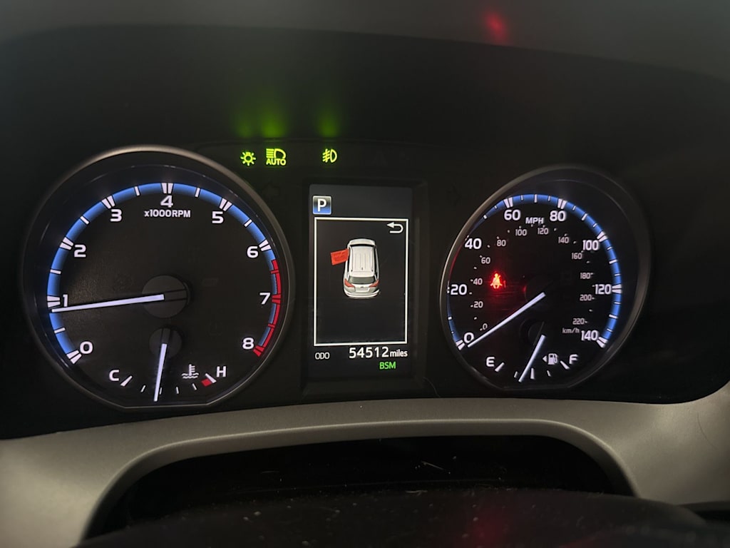 Thumbnail: 2018 Toyota RAV4 - 7