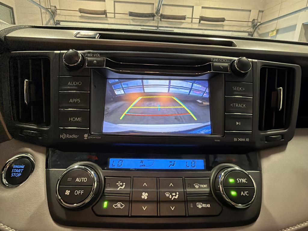 Thumbnail: 2018 Toyota RAV4 - 14