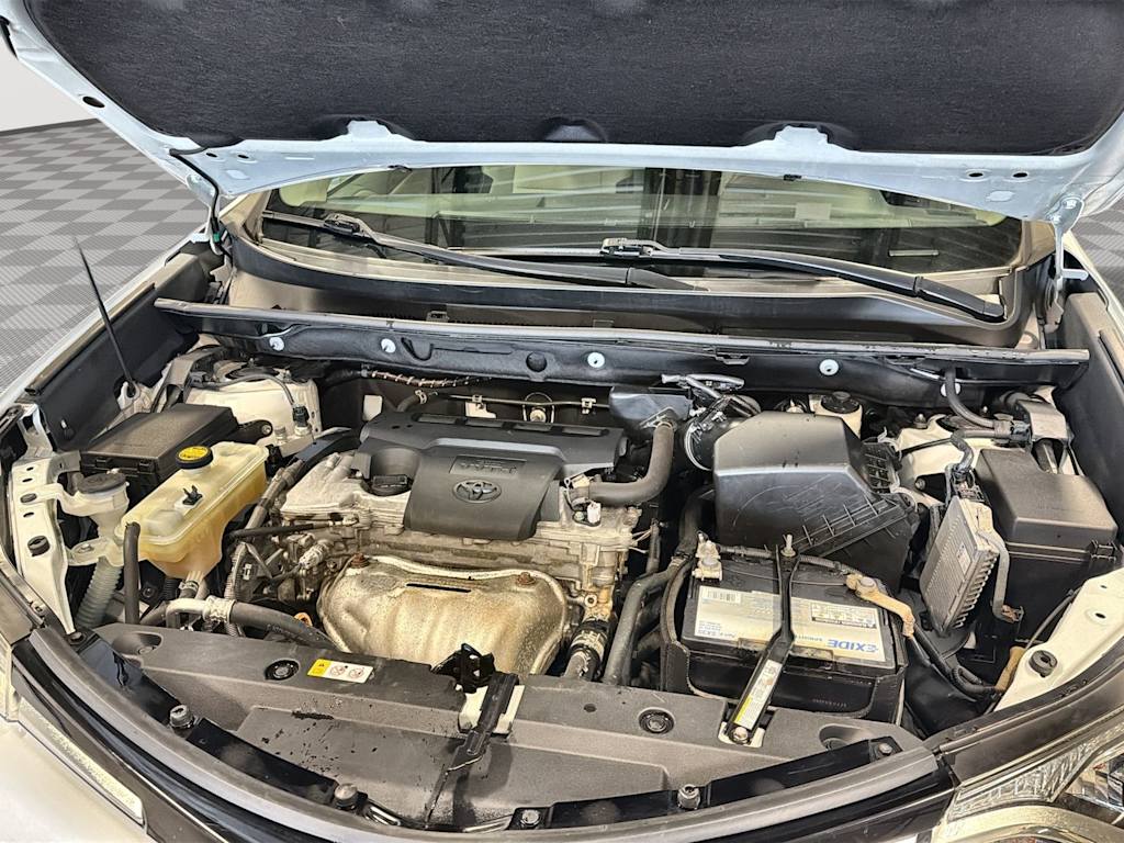 Thumbnail: 2018 Toyota RAV4 - 9