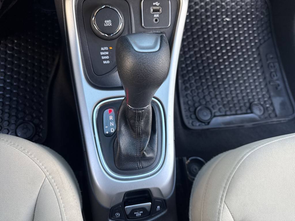 Thumbnail: 2018 Jeep Compass - 17