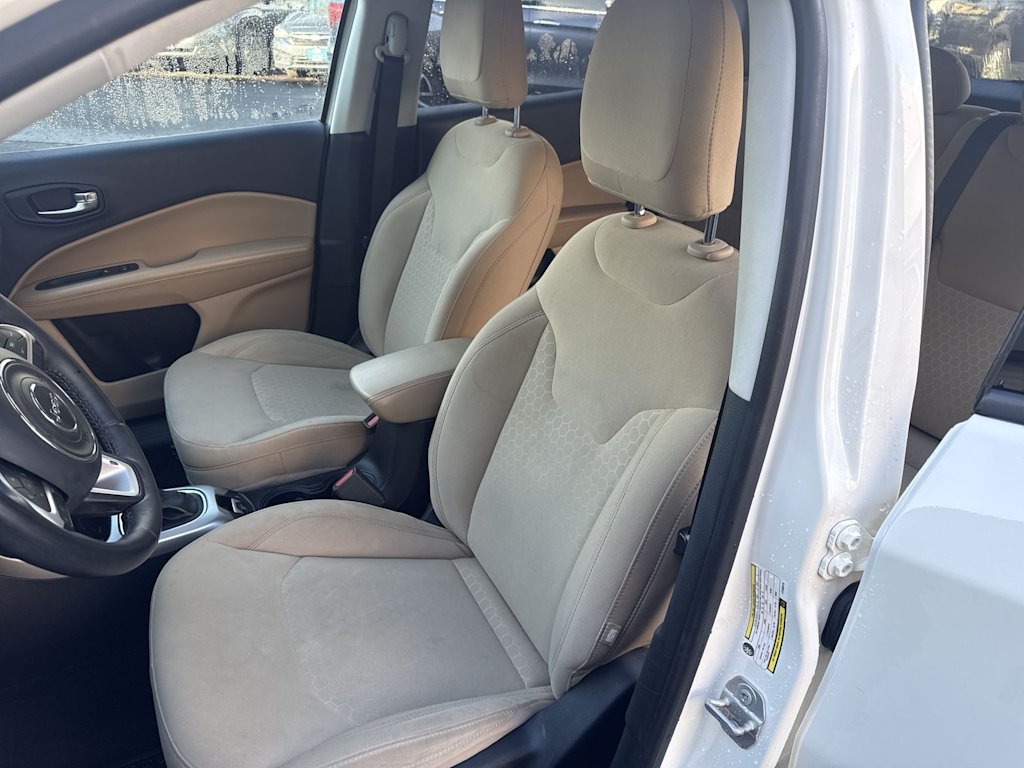 Thumbnail: 2018 Jeep Compass - 13