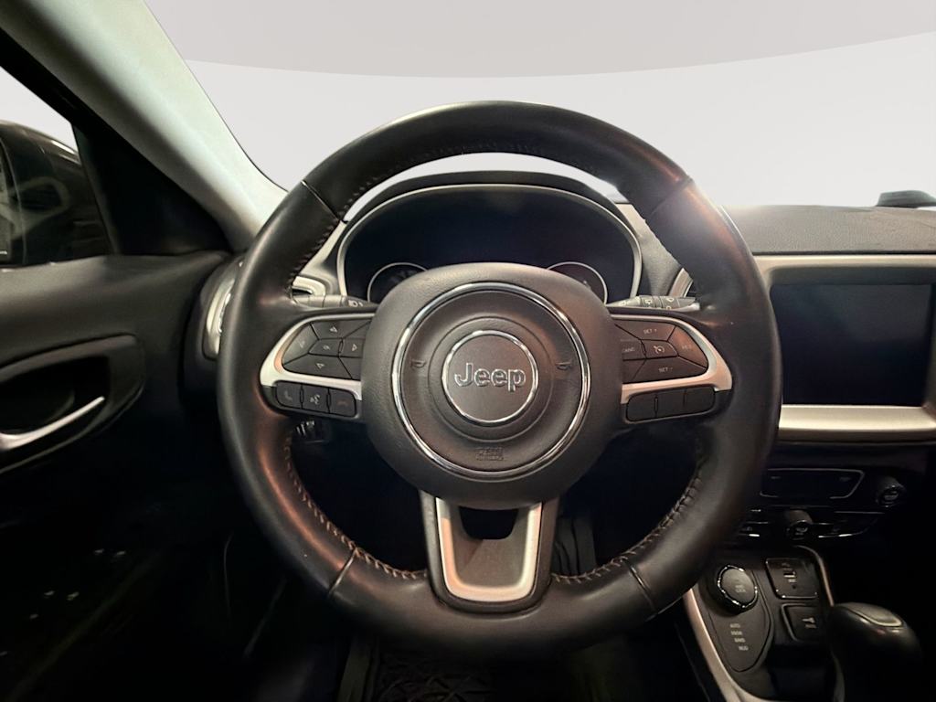 Thumbnail: 2018 Jeep Compass - 10
