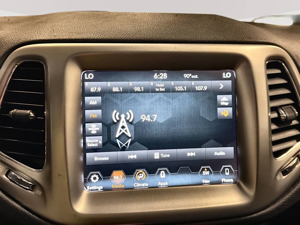 Thumbnail: 2018 Jeep Compass - 34