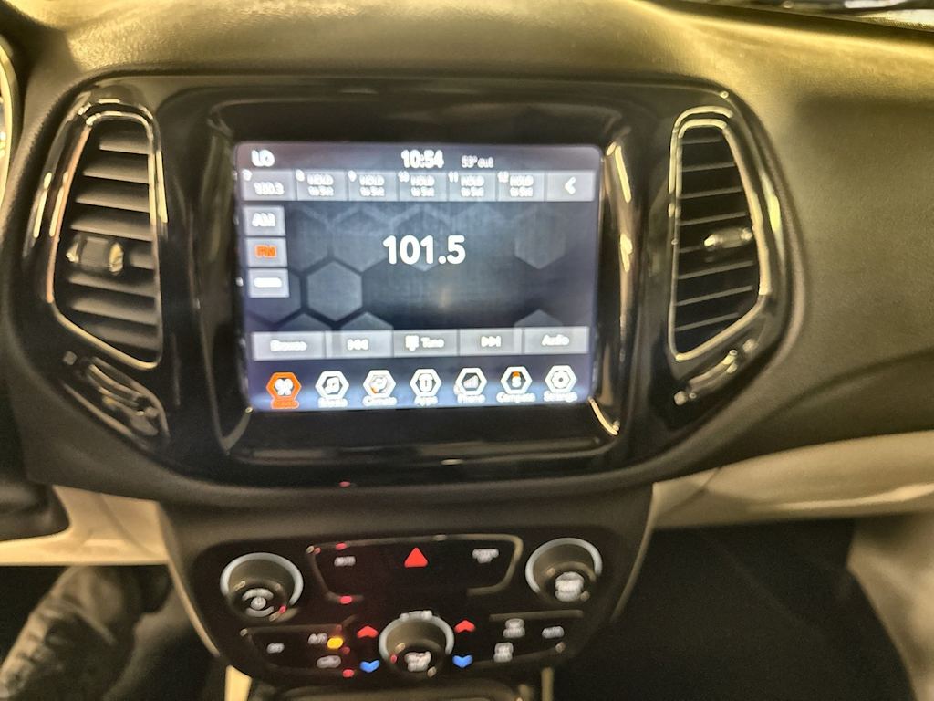 Thumbnail: 2018 Jeep Compass - 31