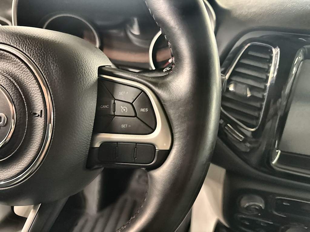 Thumbnail: 2018 Jeep Compass - 30