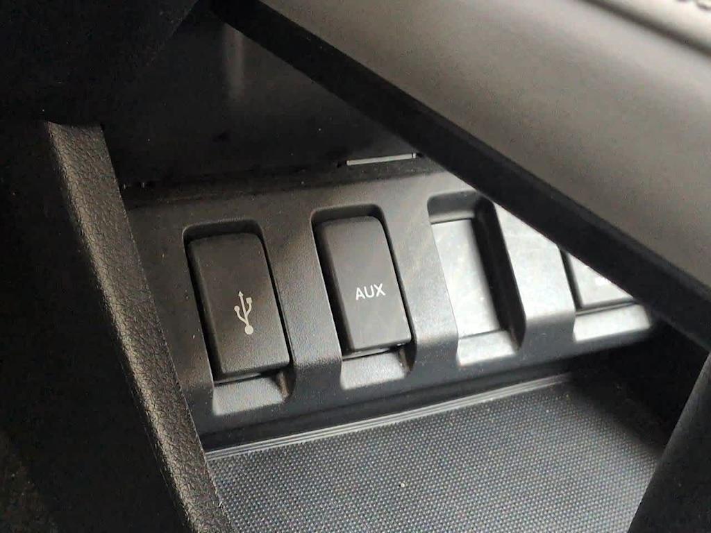 Thumbnail: 2017 Honda HR-V - 15