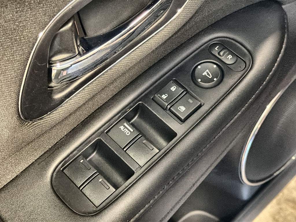 Thumbnail: 2019 Honda HR-V - 28