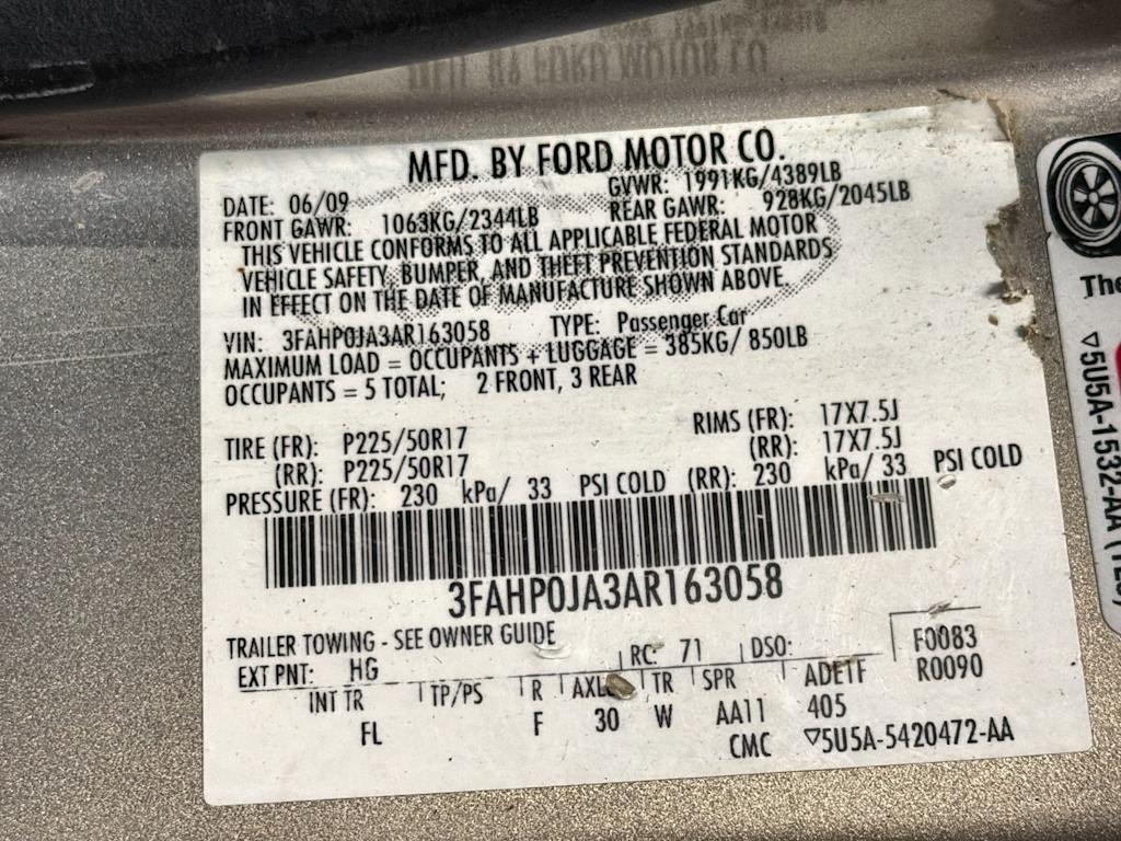 Thumbnail: 2010 Ford Fusion - 19
