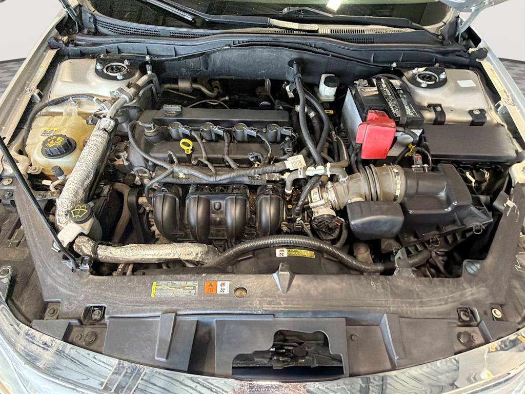 Thumbnail: 2010 Ford Fusion - 9