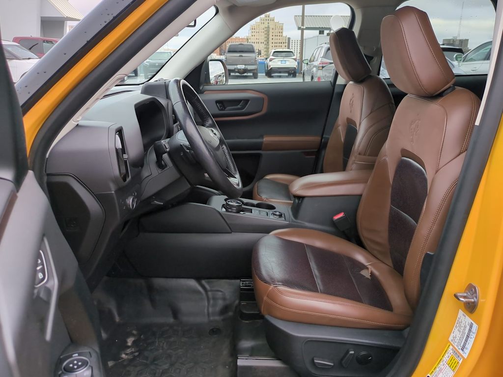 Thumbnail: 2021 Ford Bronco Sport - 11