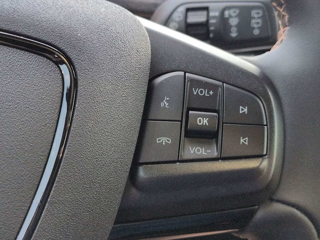 Thumbnail: 2022 Ford Mustang Mach-E - 29