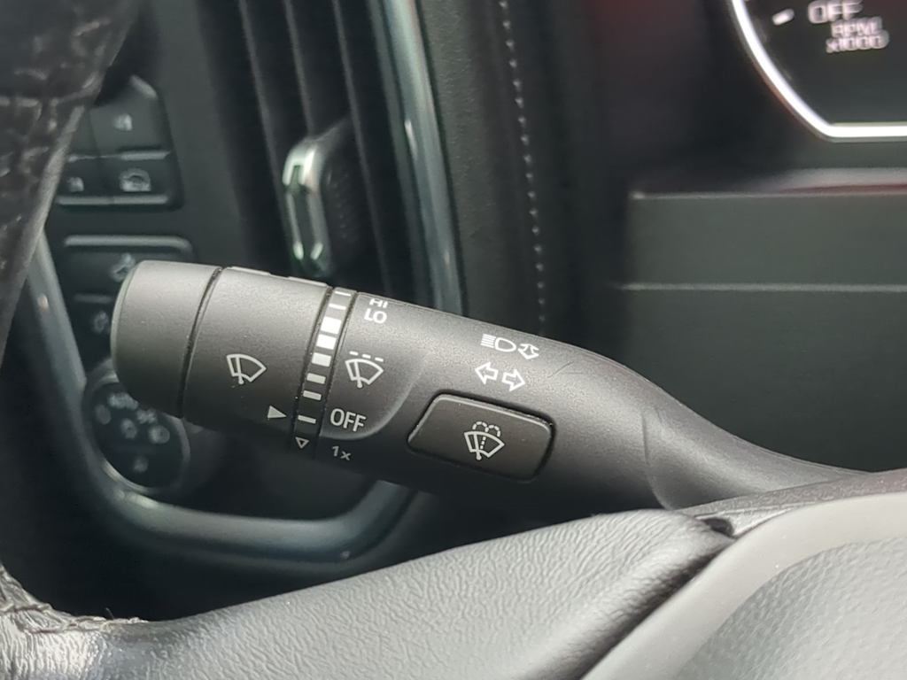 Thumbnail: 2021 Chevrolet Silverado 1500 - 16