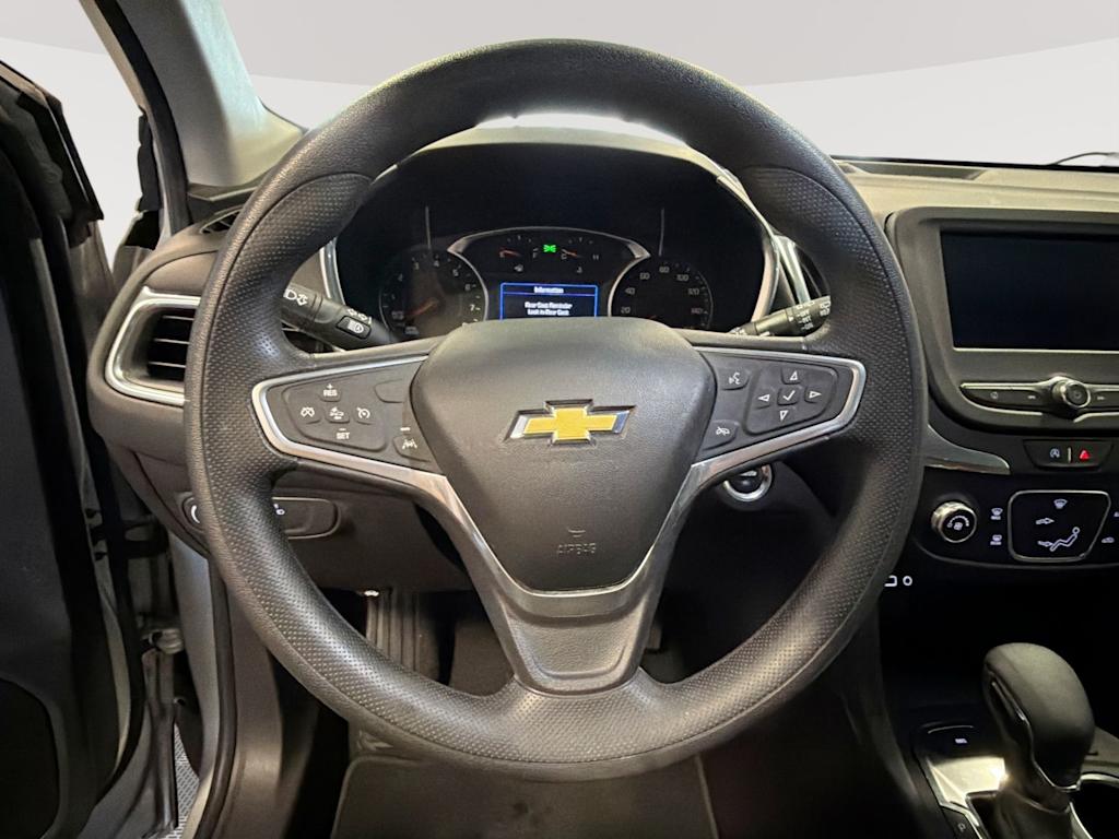Thumbnail: 2022 Chevrolet Equinox - 10