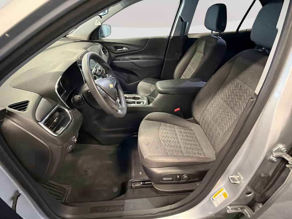 Thumbnail: 2022 Chevrolet Equinox - 11