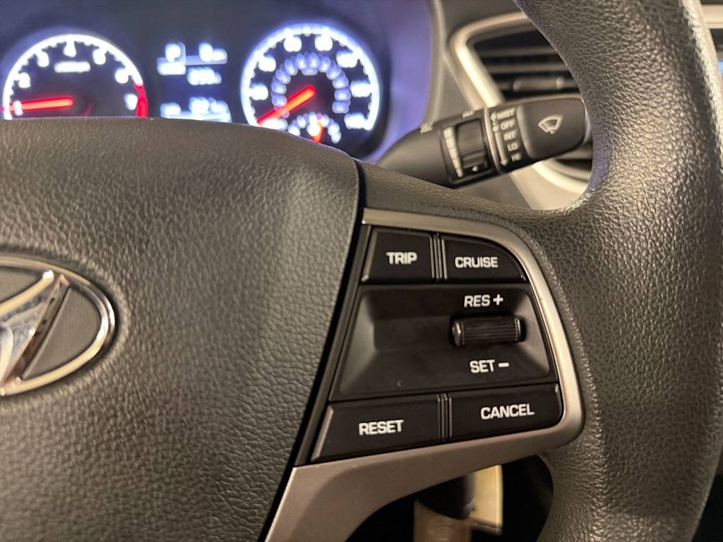 Thumbnail: 2021 Hyundai Accent - 20