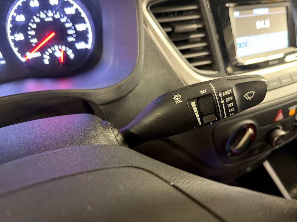 Thumbnail: 2021 Hyundai Accent - 10