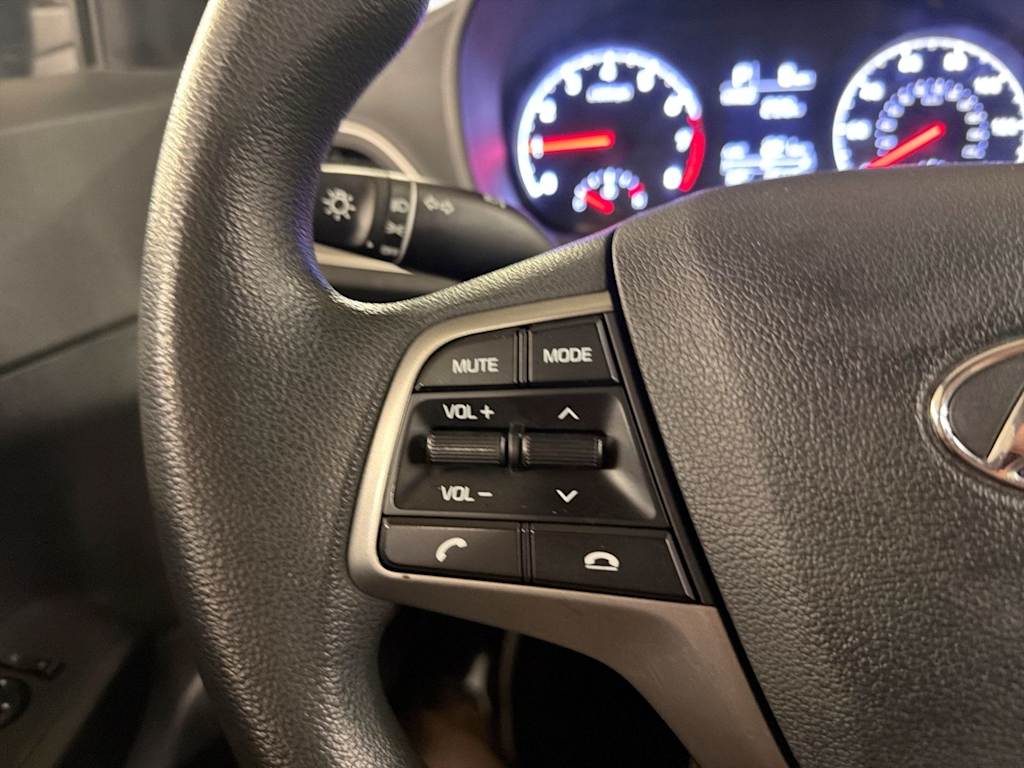 Thumbnail: 2021 Hyundai Accent - 19