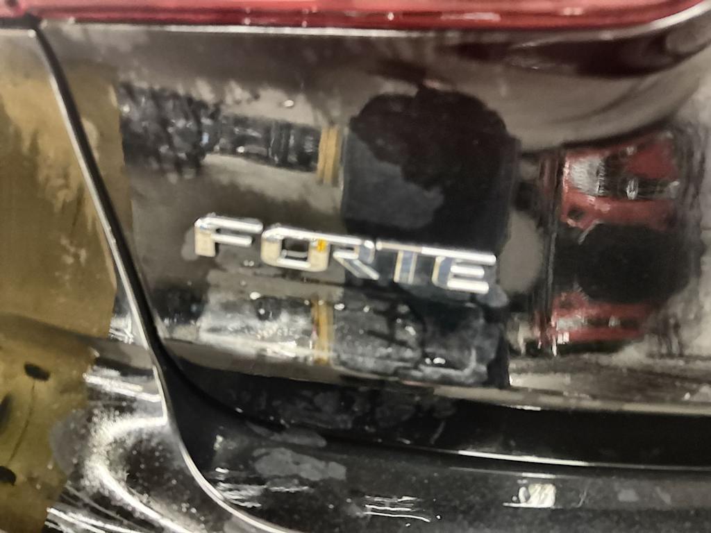 Thumbnail: 2017 Kia Forte - 26