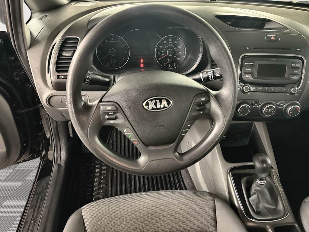 Thumbnail: 2017 Kia Forte - 12