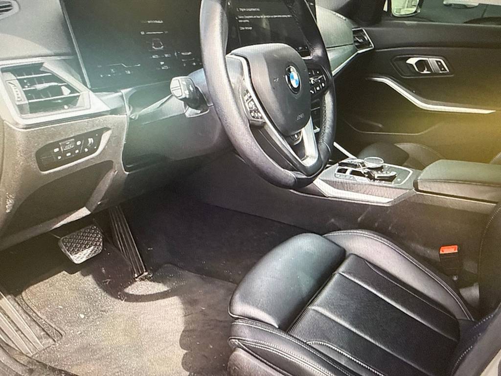 Thumbnail: 2023 BMW 3 Series - 2