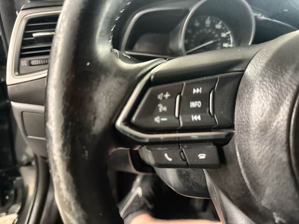 Thumbnail: 2018 Mazda Mazda3 - 29