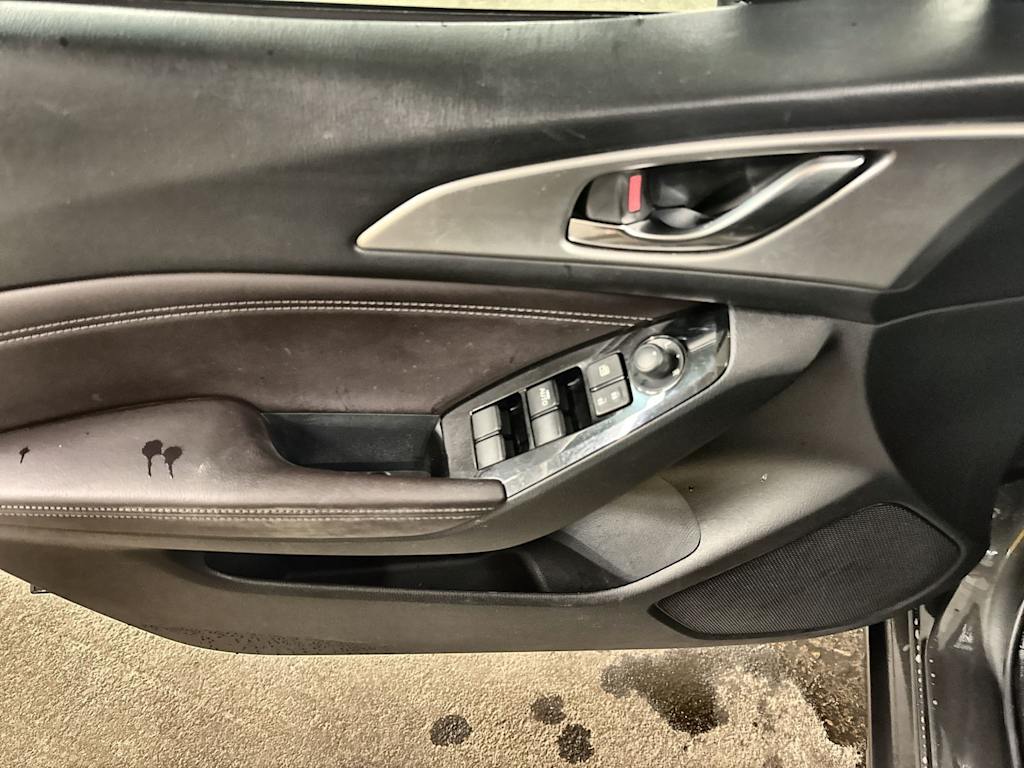 Thumbnail: 2018 Mazda Mazda3 - 26