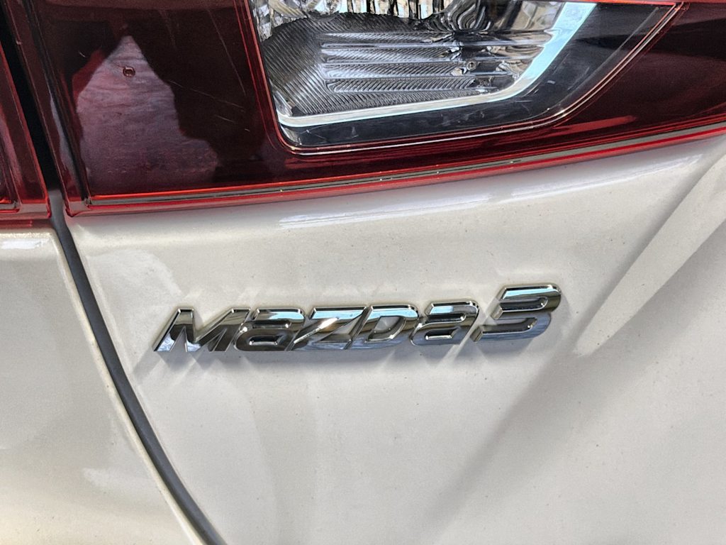 Thumbnail: 2018 Mazda Mazda3 - 26