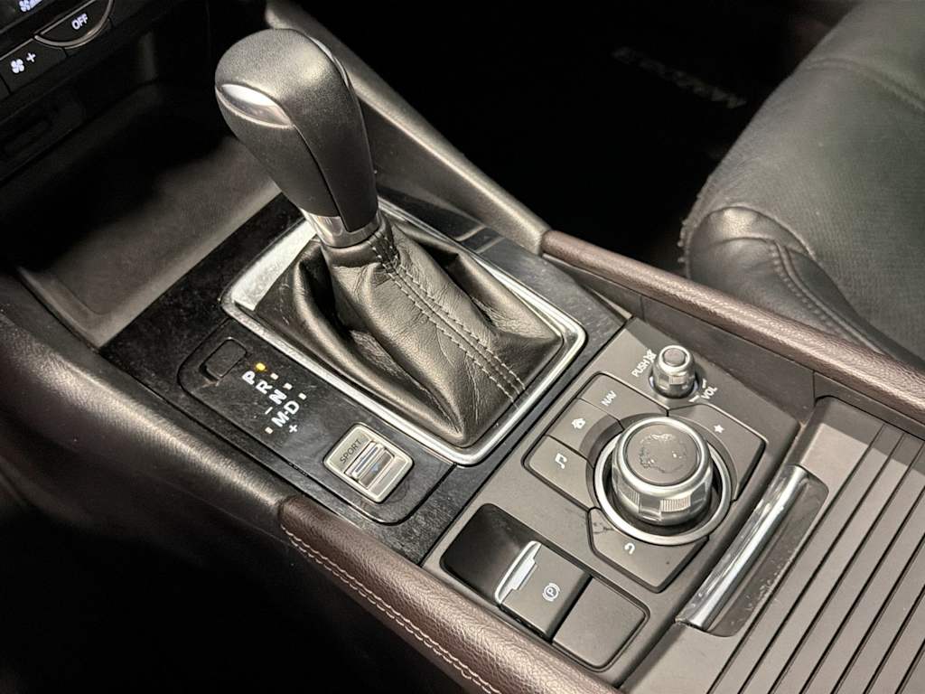 Thumbnail: 2018 Mazda Mazda3 - 38