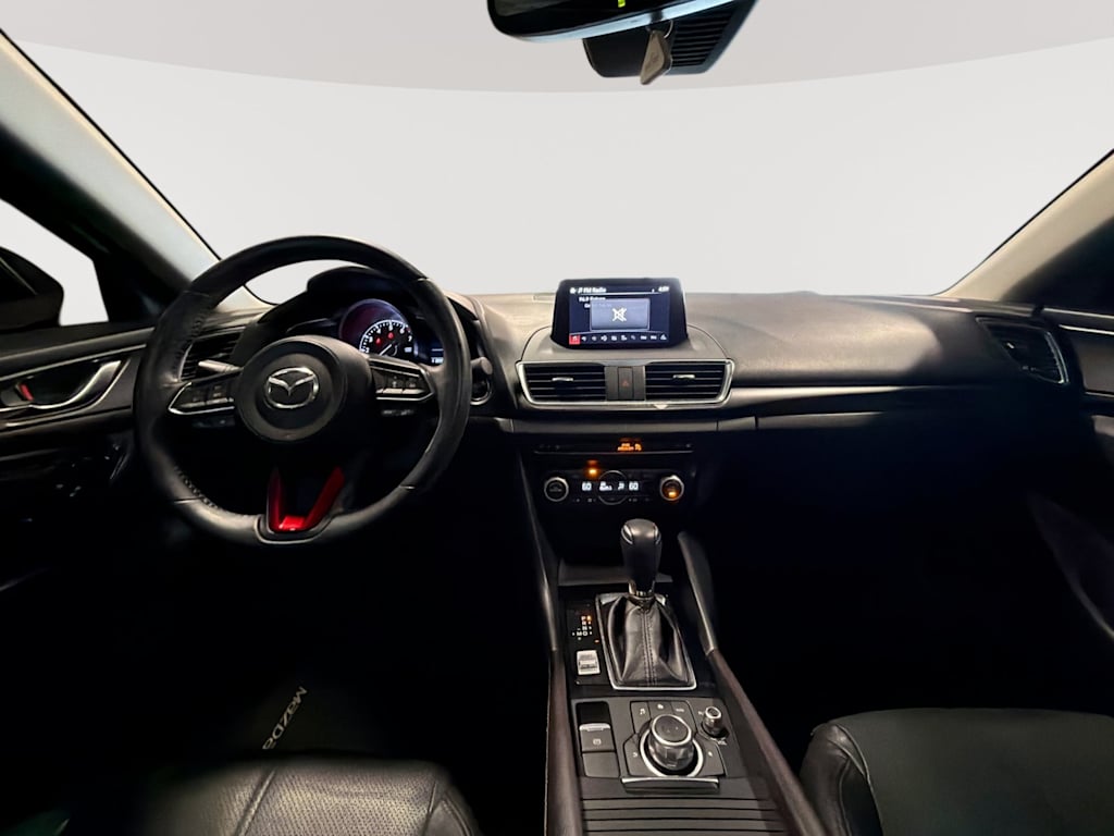 Thumbnail: 2018 Mazda Mazda3 - 2