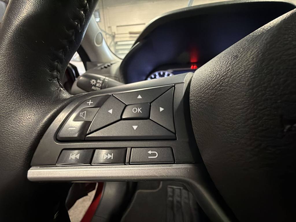 Thumbnail: 2020 Nissan Sentra - 29