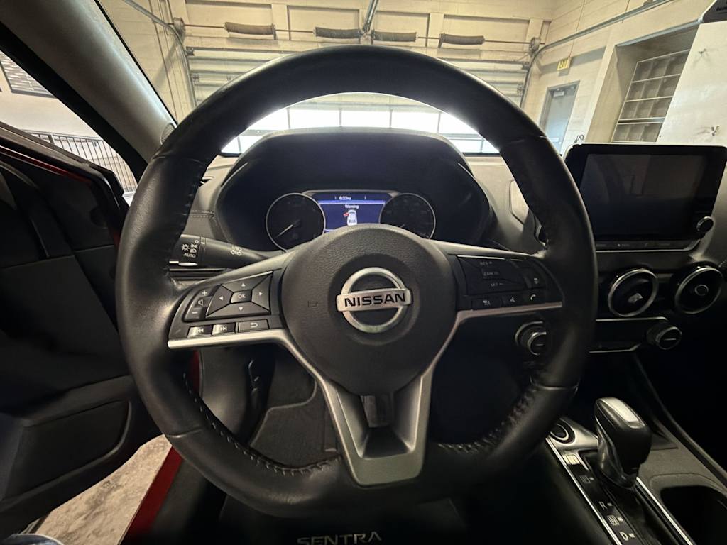 Thumbnail: 2020 Nissan Sentra - 10