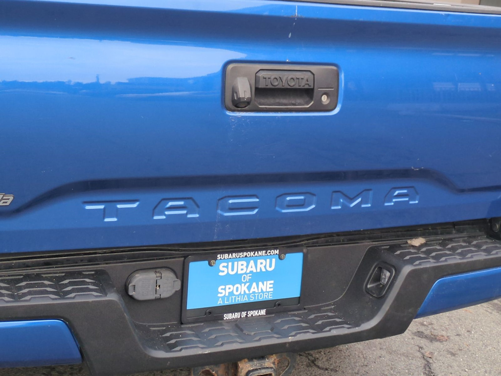 Thumbnail: 2017 Toyota Tacoma - 26