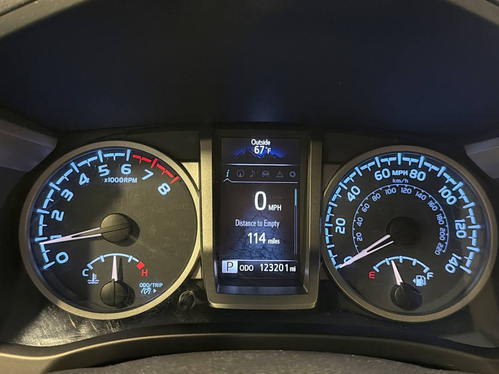 Thumbnail: 2017 Toyota Tacoma - 14