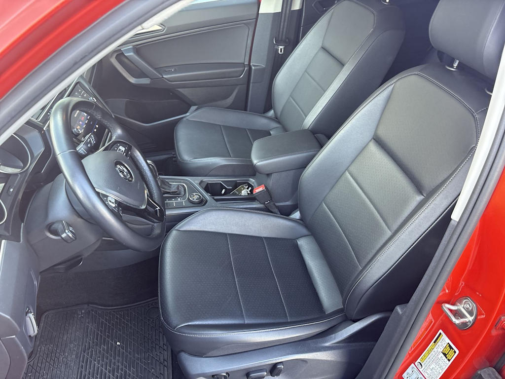 Thumbnail: 2019 Volkswagen Tiguan - 9