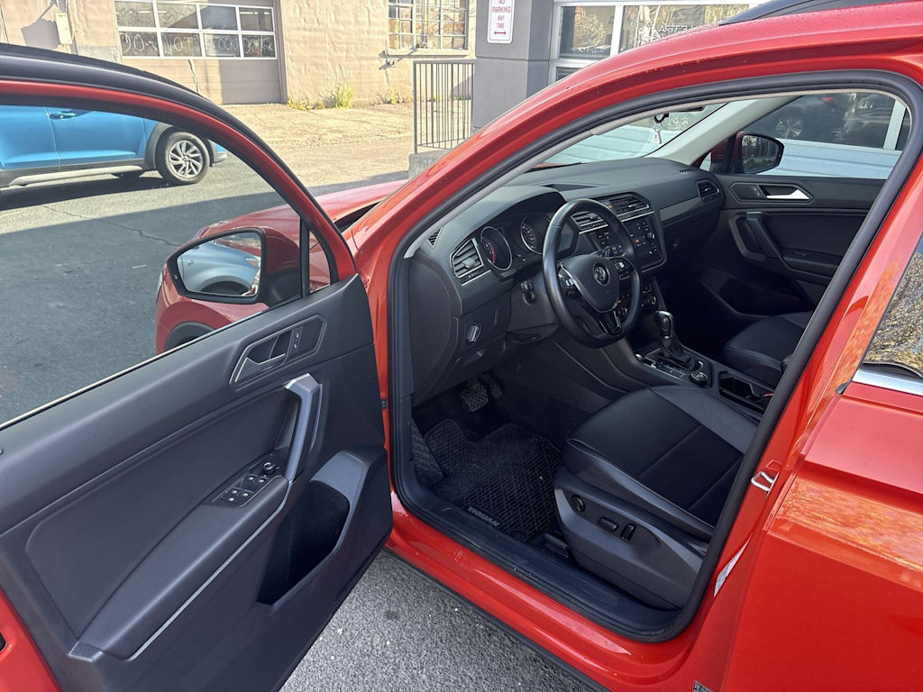 Thumbnail: 2019 Volkswagen Tiguan - 23