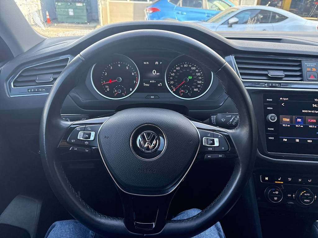 Thumbnail: 2019 Volkswagen Tiguan - 8