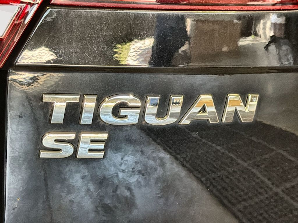 Thumbnail: 2020 Volkswagen Tiguan - 25