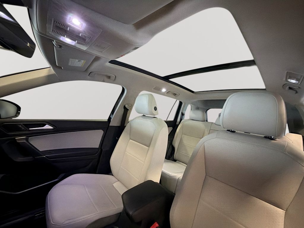 Thumbnail: 2020 Volkswagen Tiguan - 27