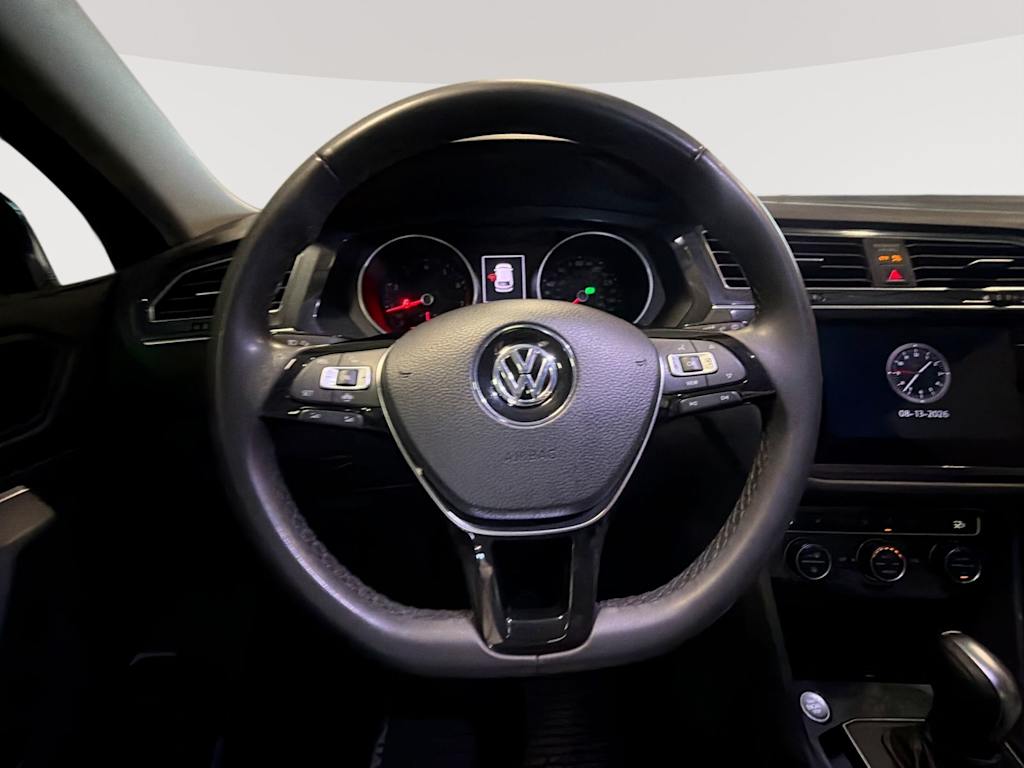 Thumbnail: 2020 Volkswagen Tiguan - 9