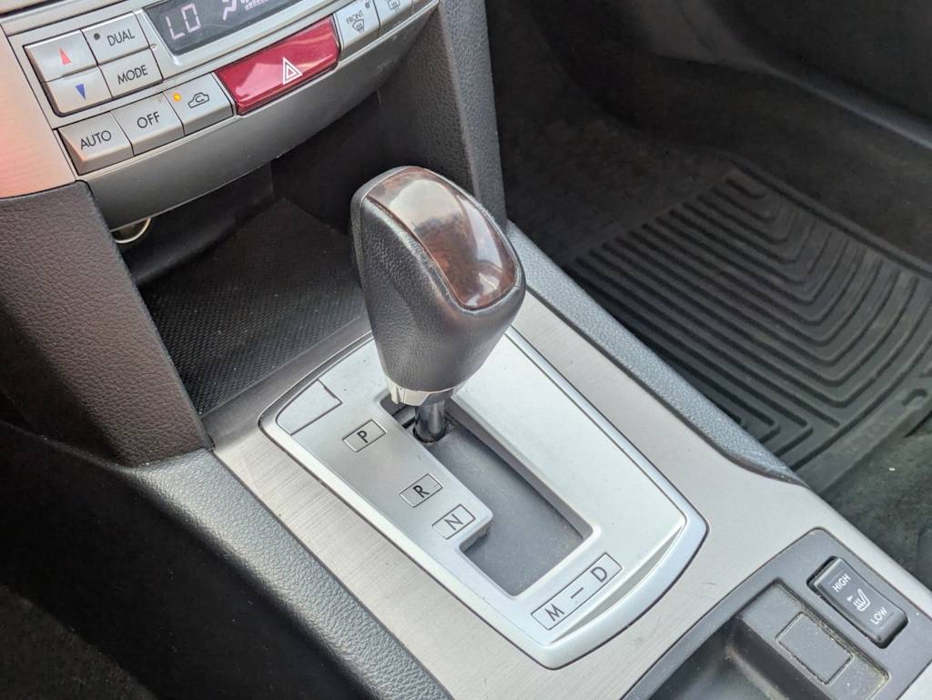 Thumbnail: 2013 Subaru Legacy - 16