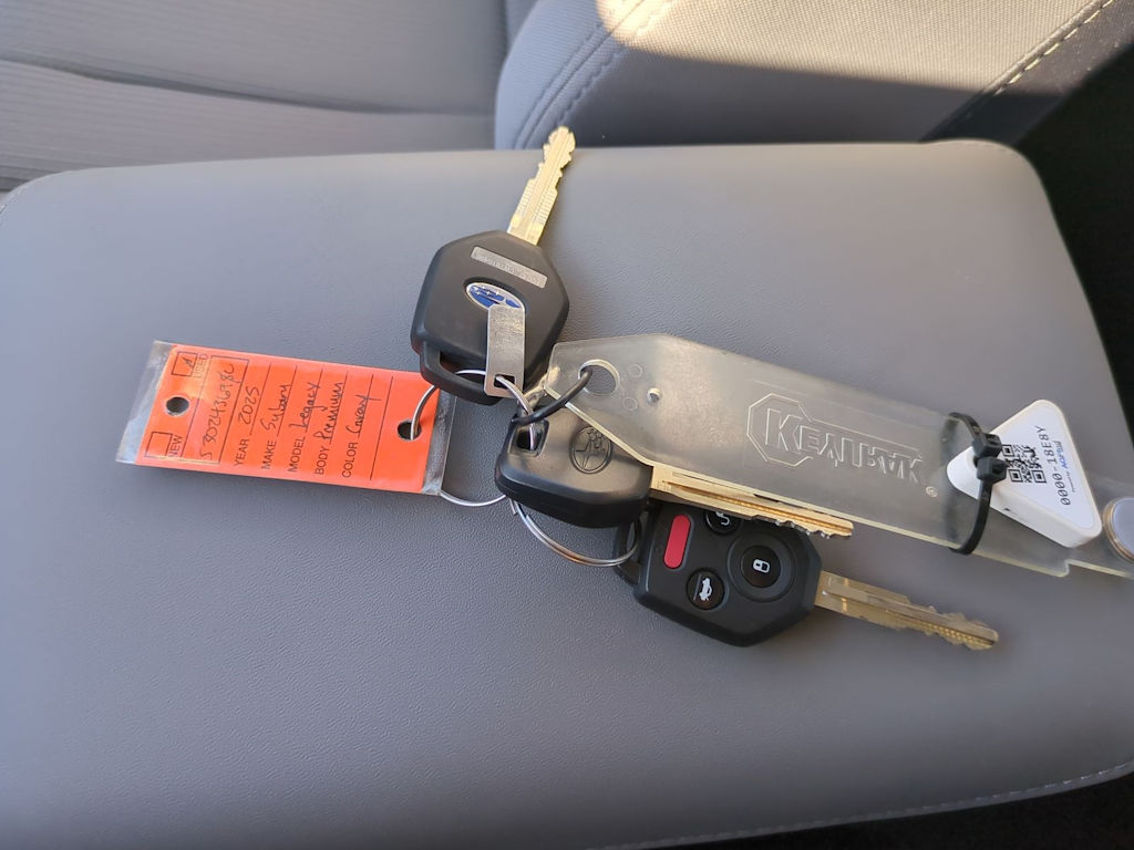 Thumbnail: 2025 Subaru Legacy - 17