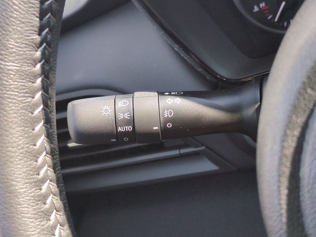 Thumbnail: 2025 Subaru Legacy - 17