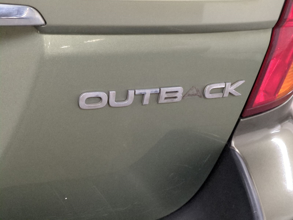 Thumbnail: 2005 Subaru Outback - 26